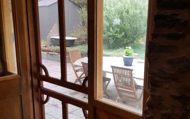 Redwood Studio - Adults Only