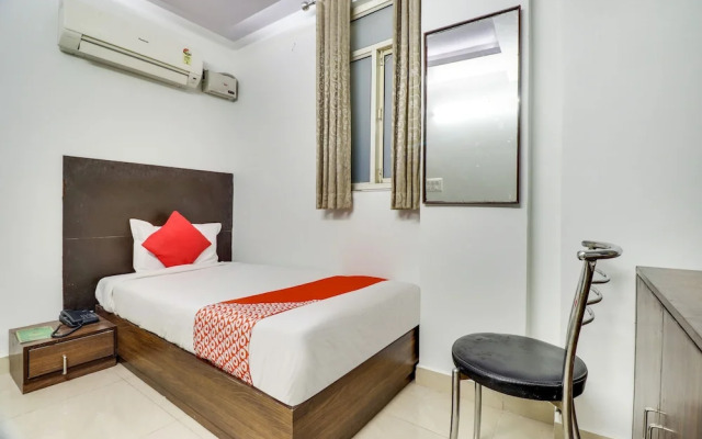 Oyo 6697 Hotel Green Lemon