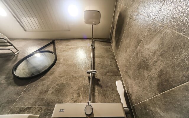 Busan Jaesong-dong Hotel Lrui