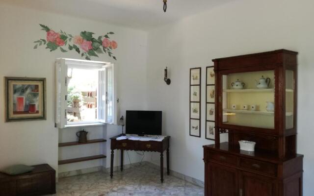 Villa Mariolina Guest House