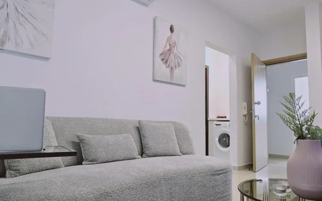 104 NIC - 502 Stay Cosmo City Suite
