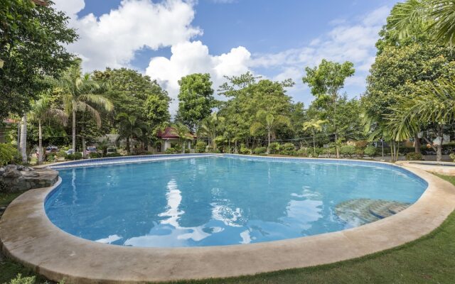 Almira Diving Resort