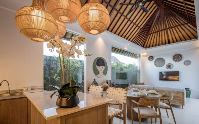 Villa Lapis by Villa Finder