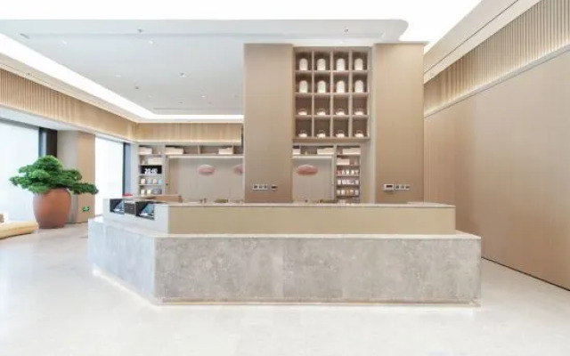 JI Hotel (Chifeng Station East Square)