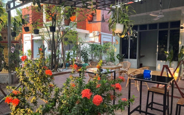 Lotus Blanc Homestay