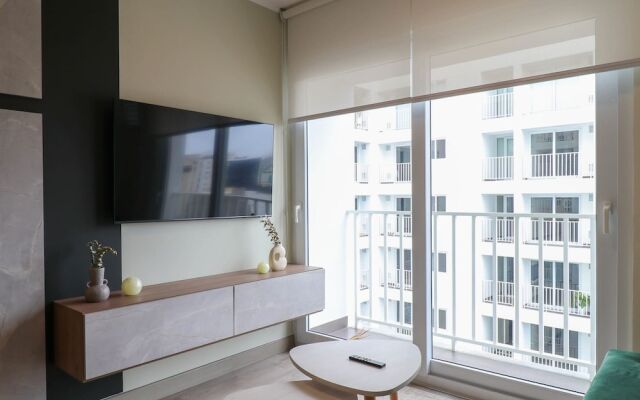 w Spectacular 2BR in the Heart of Miraflores