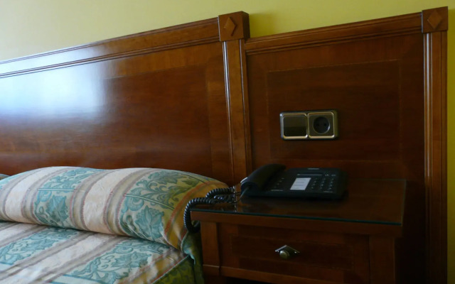 Hotel IDH Angel