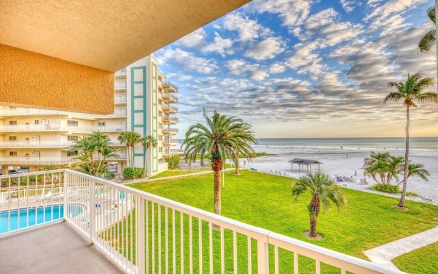 Jamaica Royale T32 - 2 Br Condo