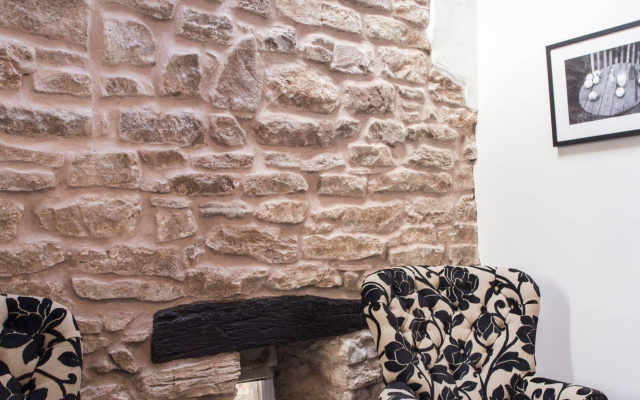 Tudor Farmhouse Hotel