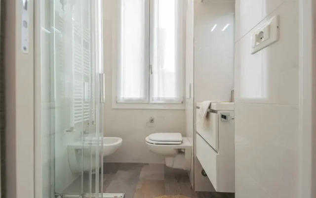 Old Court Hideaway by Rent all Como