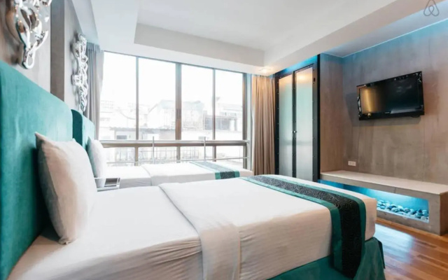 Blutique Hotel