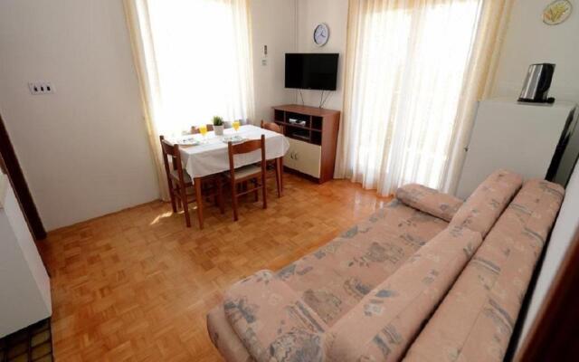 Apartments Ankica - 150 m from beach