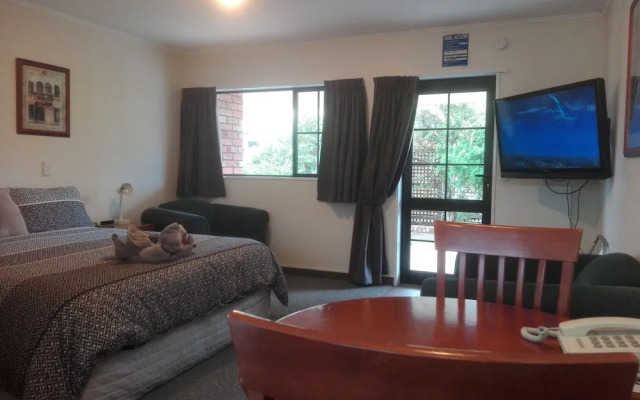 Heritage Highway Motel