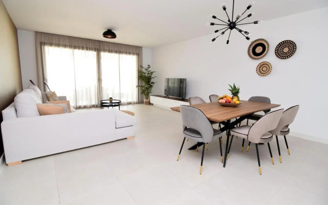 Mesas Homes