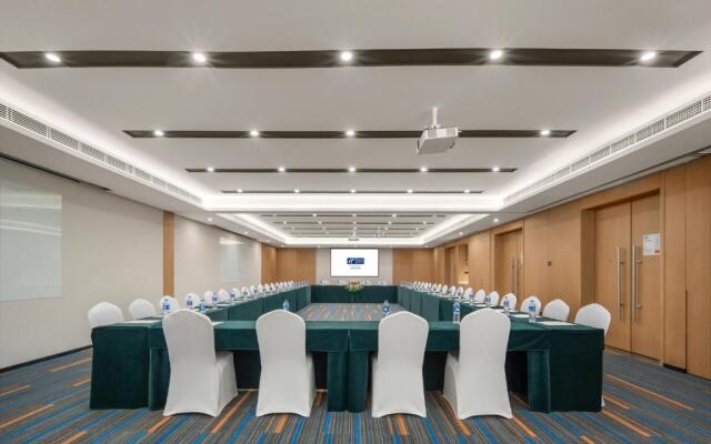 Holiday Inn Express Meishan Dongpo by IHG