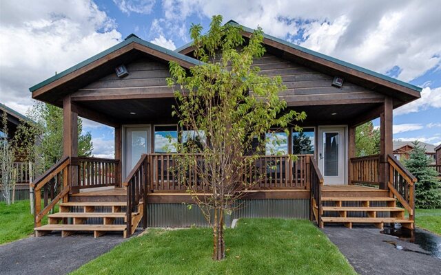 Explorer Cabins At Yellowstone