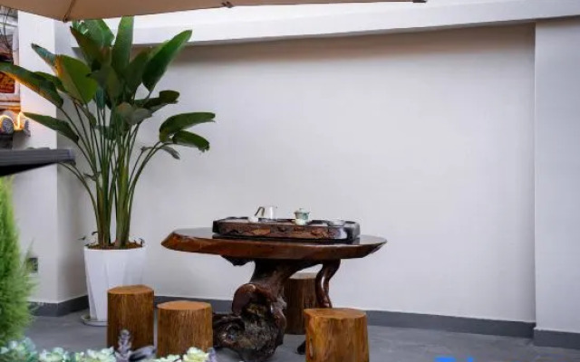 LiuRuJuHotel