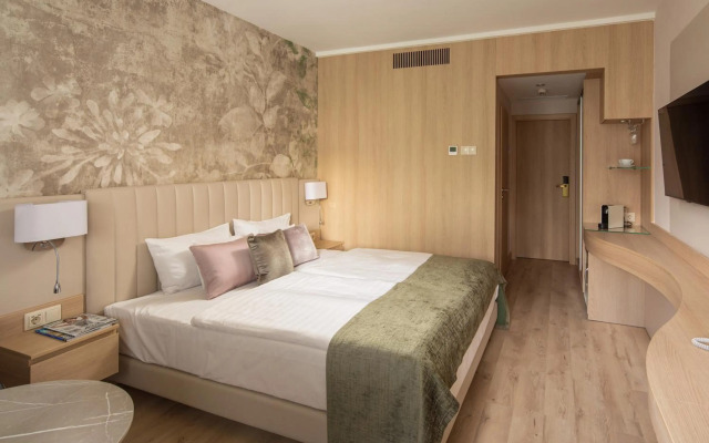 Hotel Carbona Thermal Spa