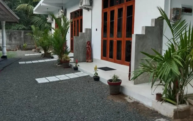 Palm View Guest - Mirissa
