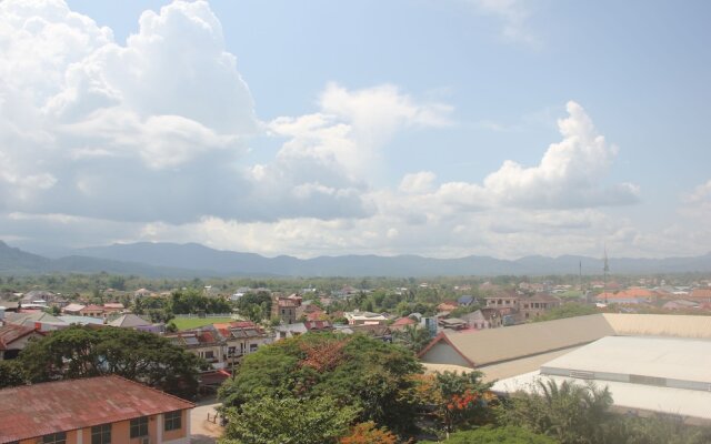 Royal Hotel Luang Namtha ' Huang Ching'