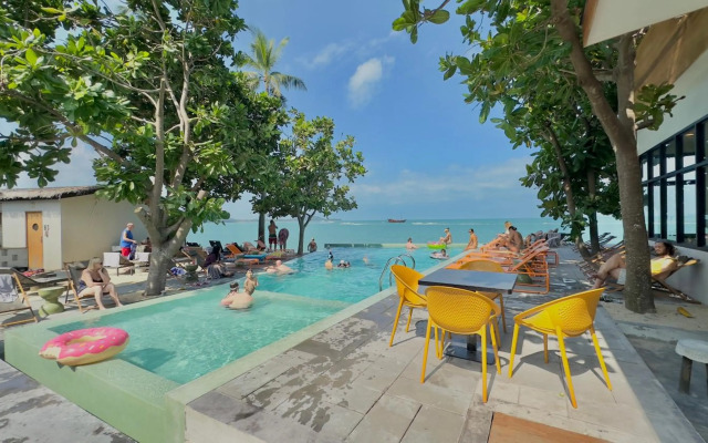 Escape Beach Resort
