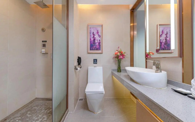 Lavande Hotel (Shenzhen Airport, Fuyong Metro Station)