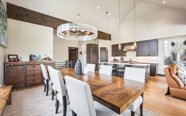 Chateau Breck 4 Bedroom Townhouse