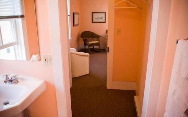 Fountain Point Resort