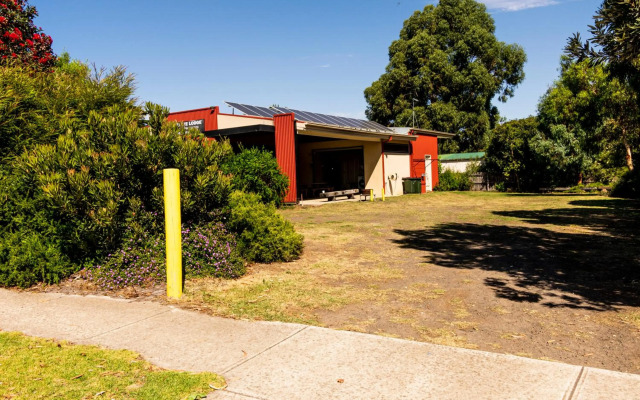 Bellarine Lodge Sleeps 30