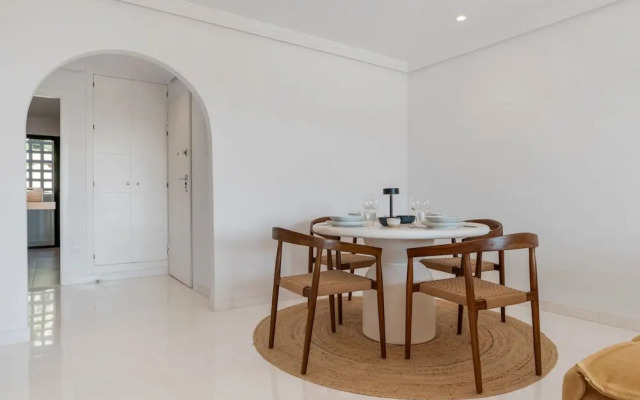 Panoramic Flat in Casares M56