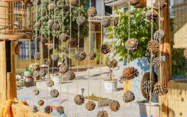 Xinxu Homestay (Lijiang Sanyi International Airport)