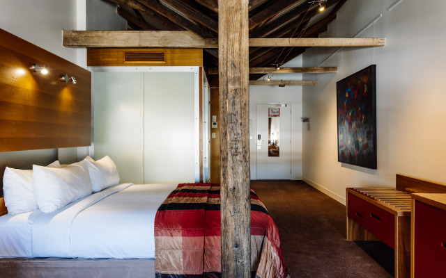 The Henry Jones Art Hotel