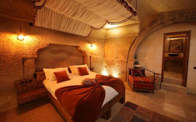 Alice in Cappadocia