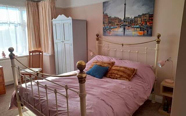 Bastwick House B&B