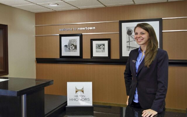 Hampton Inn & Suites Newtown