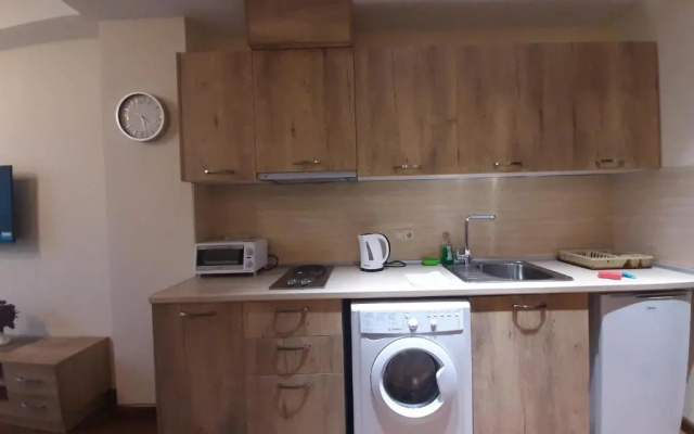Pride Properties welcomes you at 17 Buzant St 11-166 Yerevan Armenia