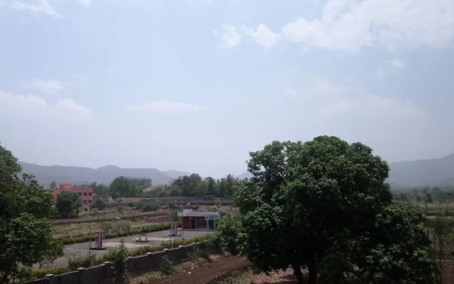 Hotel Ladli Lodging