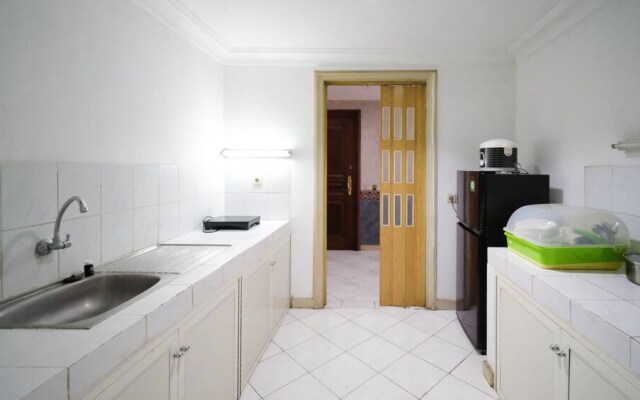 Best Deal And Homey 2Br At Taman Beverly Apartment