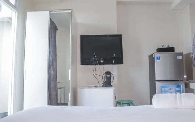 Homey Studio with City View Apartment @ Puri Orchard – Guest Rooms – Jakarta