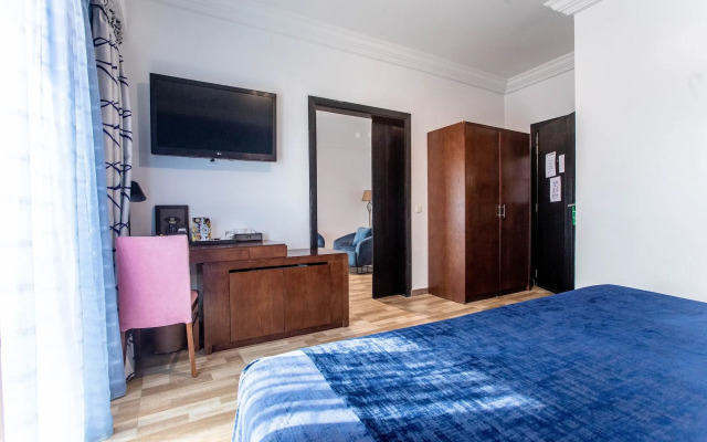 Residences Feto II