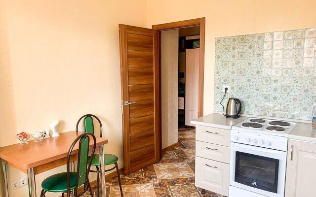 AlexHome (Alexhome) on Molodezhnaya Street 1-41