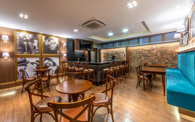 Hotel Laghetto Siena