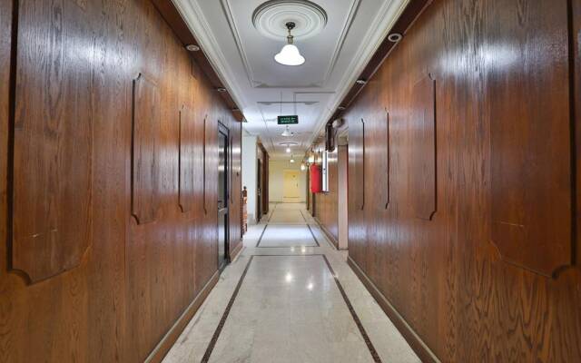 Al-Nabares Palace Apartment Hotel