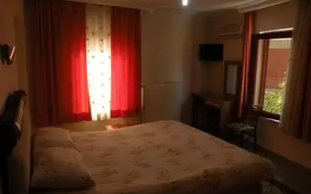 Hotel Esin