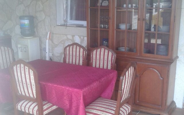 Apartment With 2 Bedrooms in Tribanj, With Enclosed Garden and Wifi -