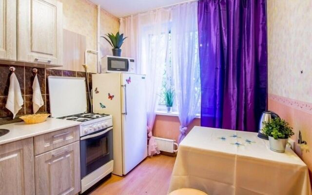 Apartment - Generala Tyuleneva 35