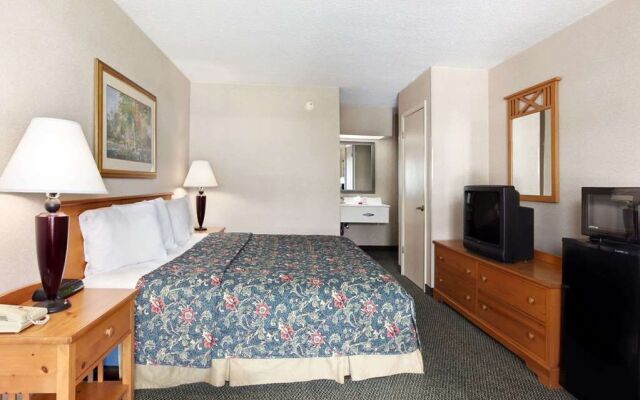 Ramada Florence Center