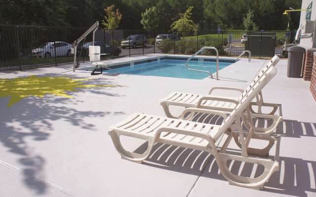 La Quinta Inn & Suites by Wyndham Rome