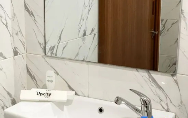 Upcity Hotel Simpang Lima By Sajiwa — 2-star hotel in Semarang