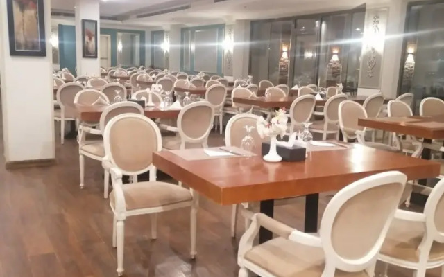 Diamond Hotel